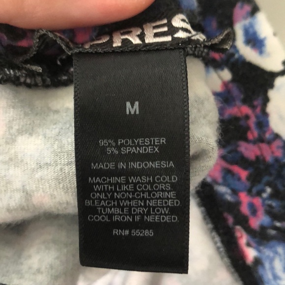 EXPRESS LEGGINGS - Picture 8 of 8